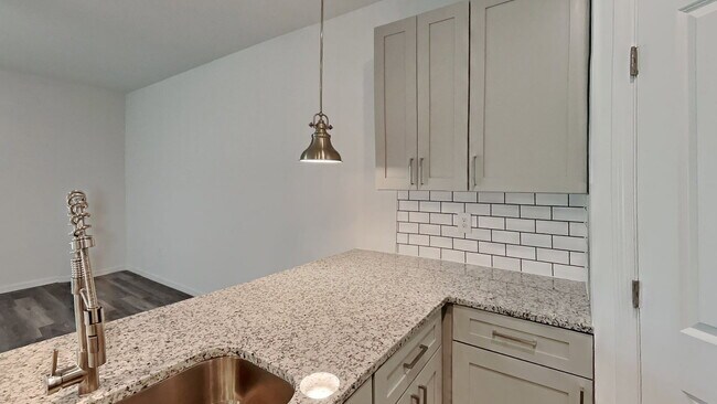 Building Photo - 4028 SW 7th Pl