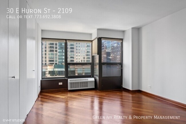 Building Photo - 30 E Huron St