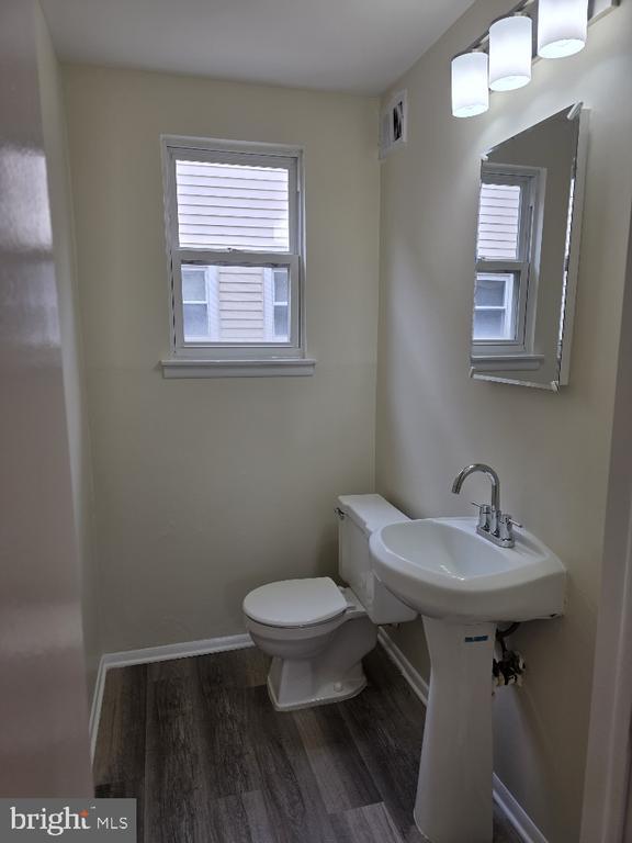 Building Photo - 22 Florence Tollgate Pl