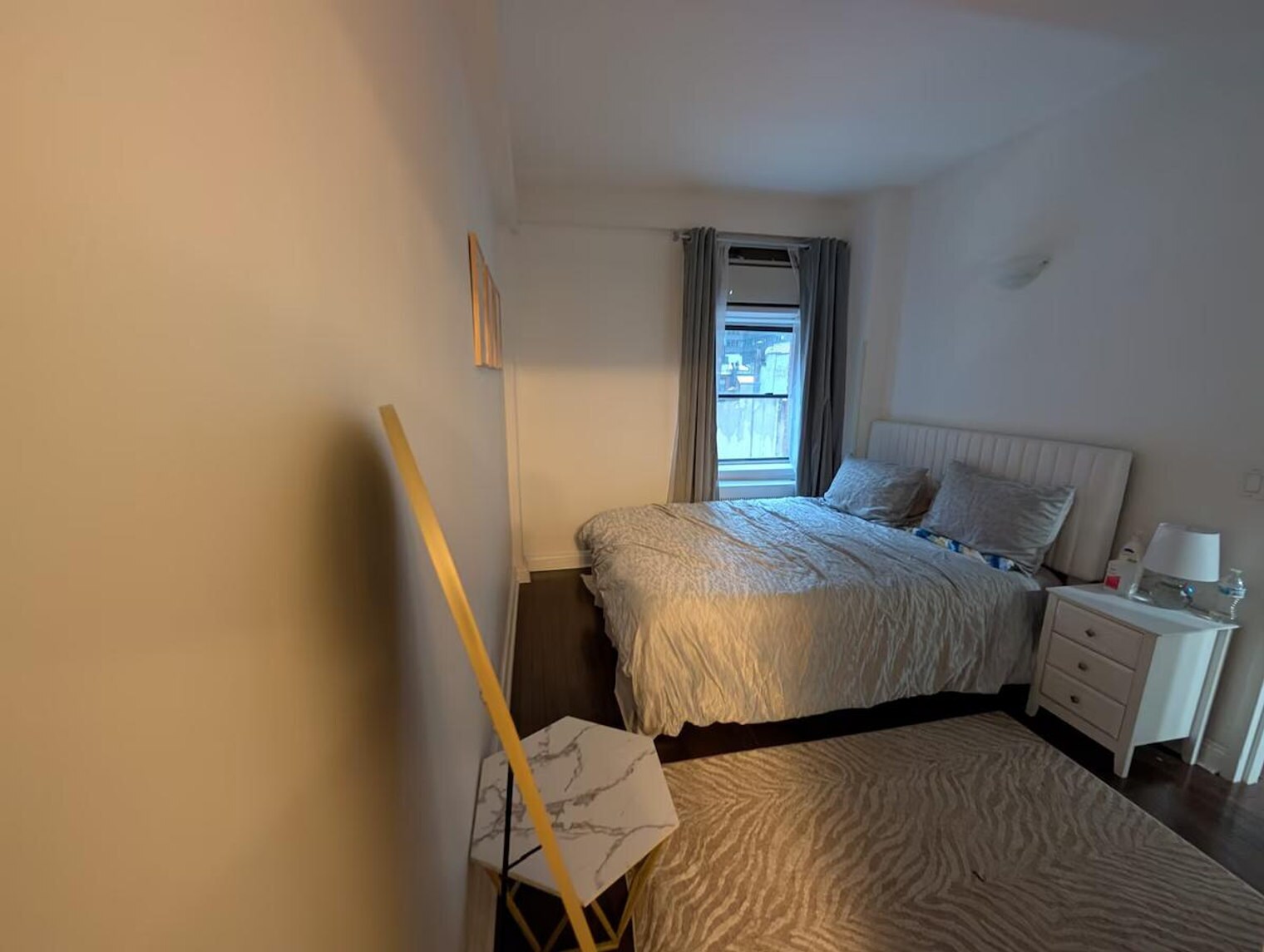 Building Photo - 221 E 50th St