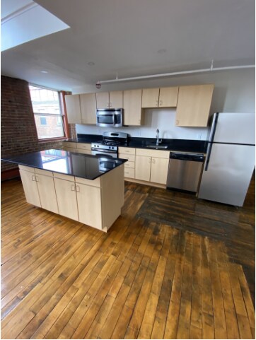Building Photo - 796 Tremont St