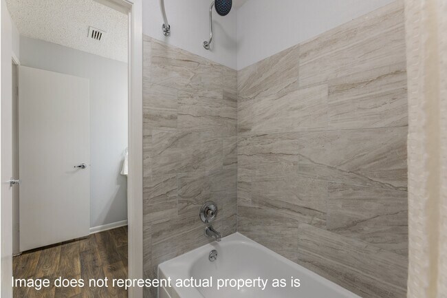 Building Photo - 2102 Place Rebecca Ln