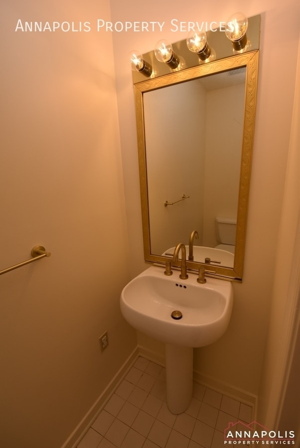 Building Photo - 21 Edgewood Green Ct