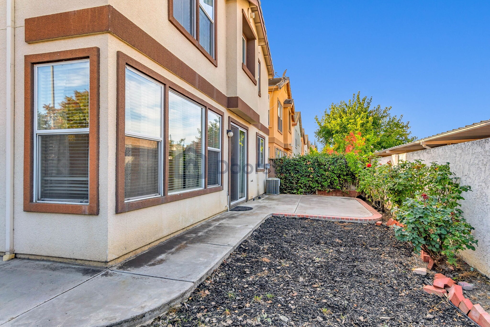 Building Photo - 2955 Vineyard Park Dr