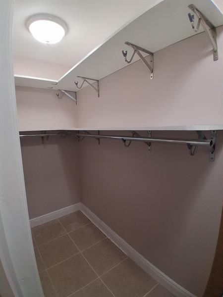 Building Photo - 110 Cypress Club Dr