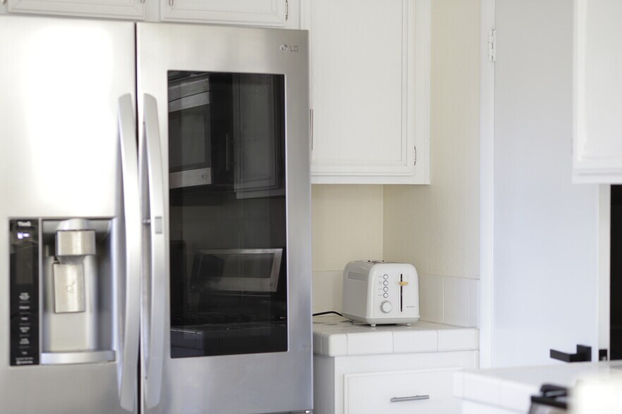 Building Photo - 4521 Palm Mesa Dr