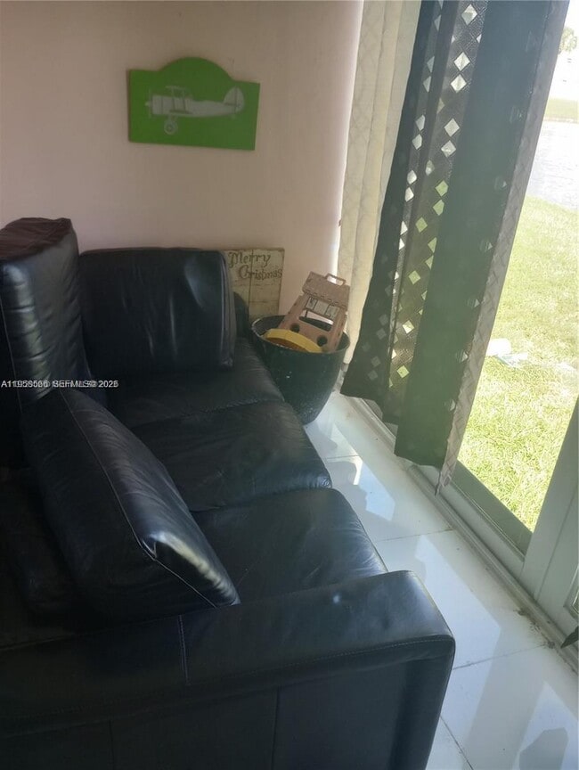 Building Photo - 8130 Sunrise Lakes Blvd