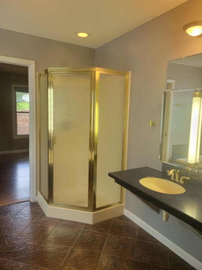 Building Photo - 11 Milnor Cir