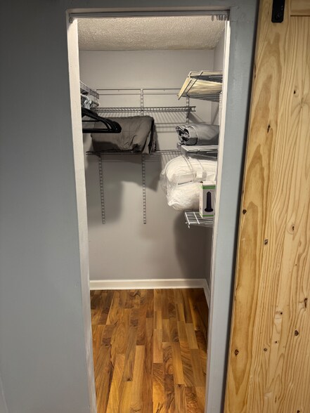 Building Photo - 5113 W Lexington St