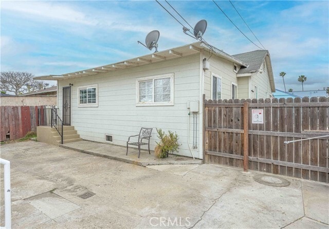 Building Photo - 2060 Orange Ave