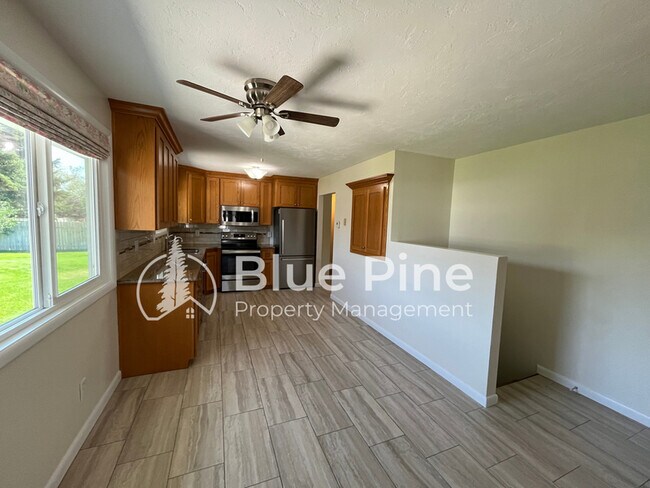 Building Photo - 2409 Briarcliff Ave