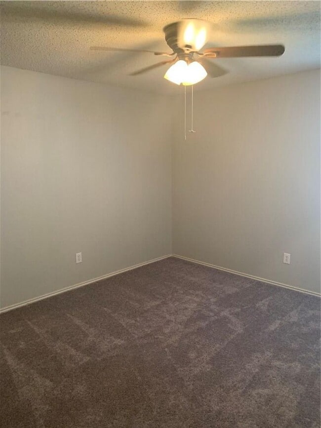 Building Photo - 5416 Pandale Valley Dr