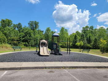 Building Photo - Spacious 2BR Townhome Close to Nashville & Local Amenities