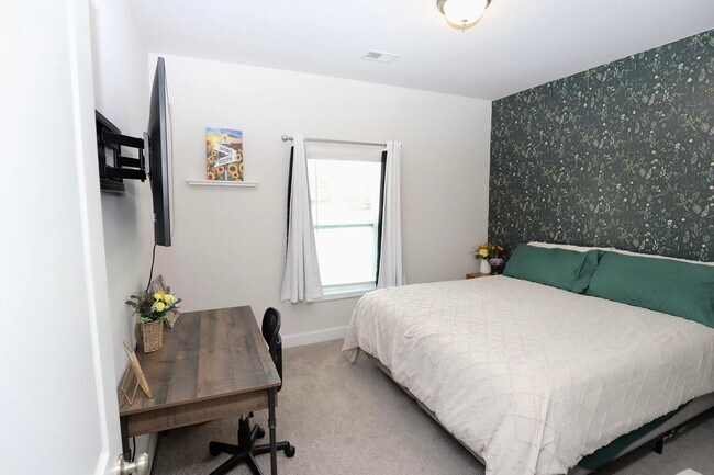 Building Photo - 835 Curlew Cir
