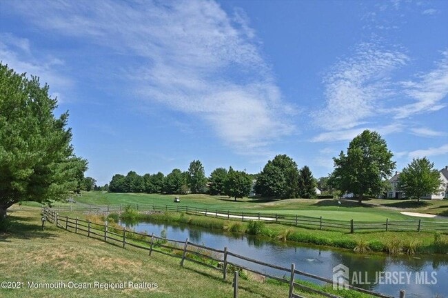 Building Photo - 48 Rutland Ln