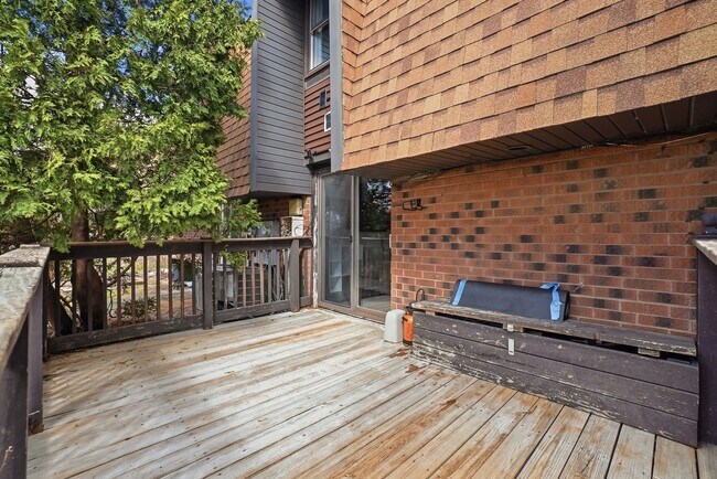 Building Photo - 12738 Kenneth Ave