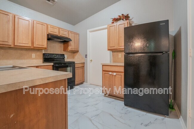 Building Photo - 414 Calla Lily Ln