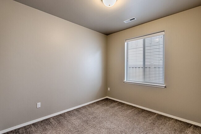 Building Photo - 10268 W Shelborne Dr