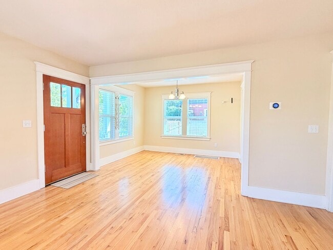 Building Photo - 2 Weeks Free! Charming Craftsman with Solar Savings, Hardwood Floors, and Private Backyard - Move...