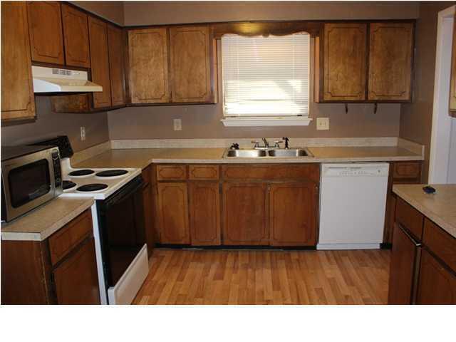 Building Photo - 127 Patti Cove