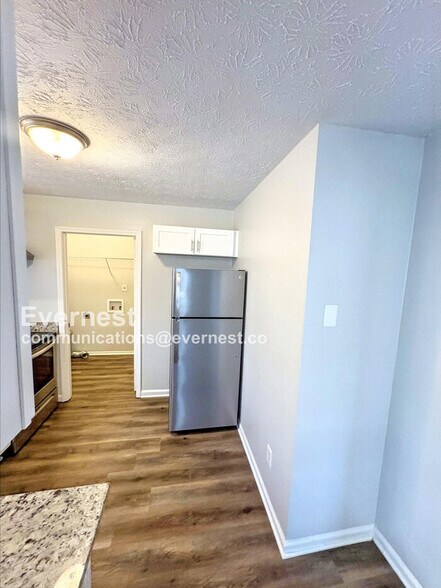 Building Photo - 303 Dove Point