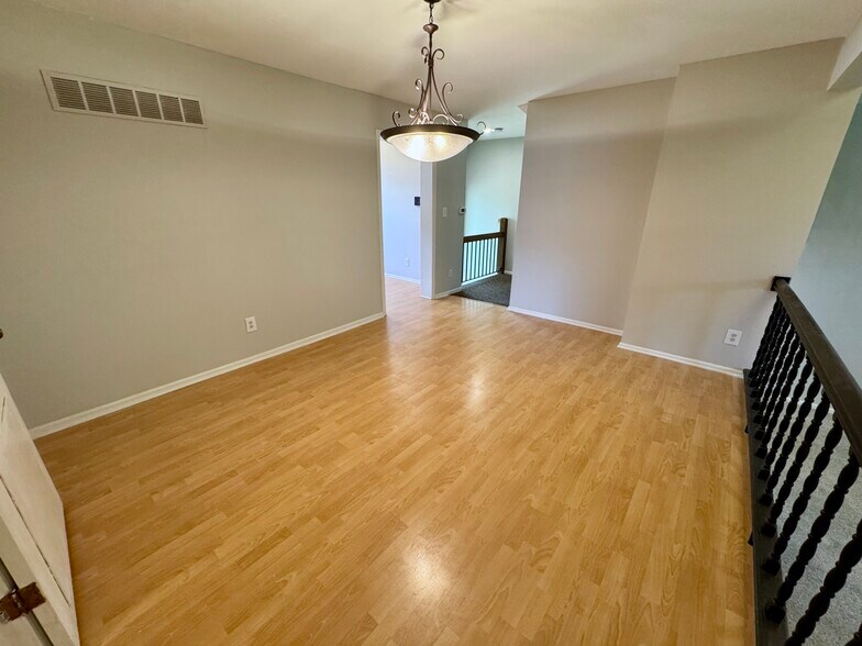 Building Photo - 10211 Cedarbrooke Ln