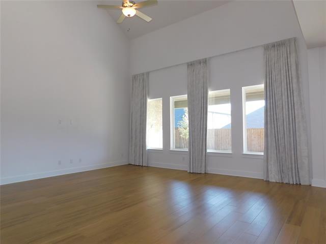 Building Photo - 124 Nora Ln