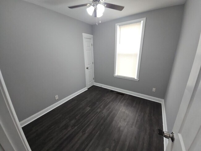 Building Photo - 5 Bedroom Townhouse in Pigtown