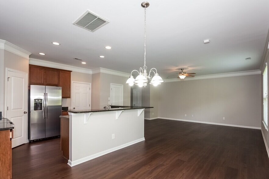Building Photo - 11723 Sweetbriar Ridge Dr