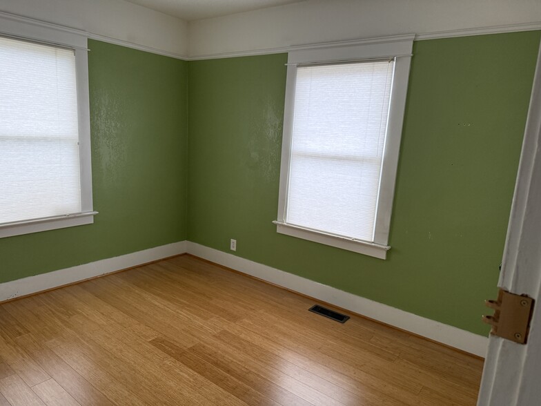 Main Floor North Bedroom 1 - 1529 N Killingsworth St