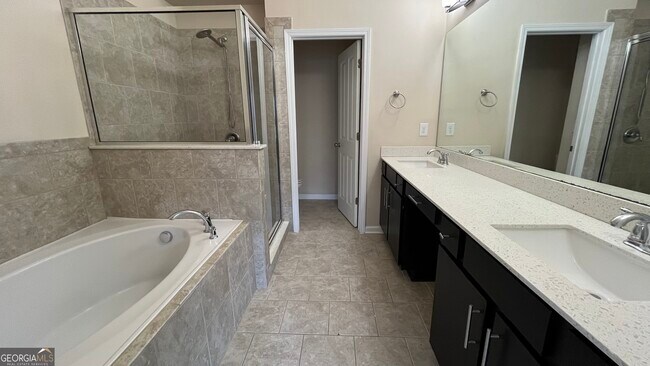 Building Photo - 2254 Lavista Square NE