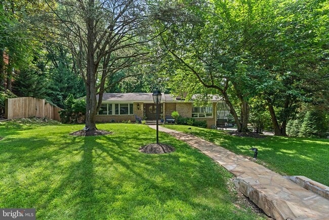 Building Photo - 7713 Arrowood Ct