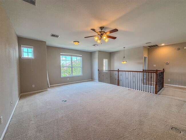Building Photo - 25639 Kearsley Dr