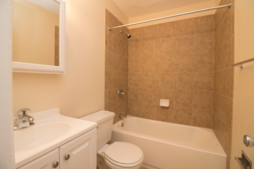 Building Photo - 4311 Ericson Dr