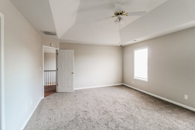 Building Photo - 3392 Kittery Dr SW