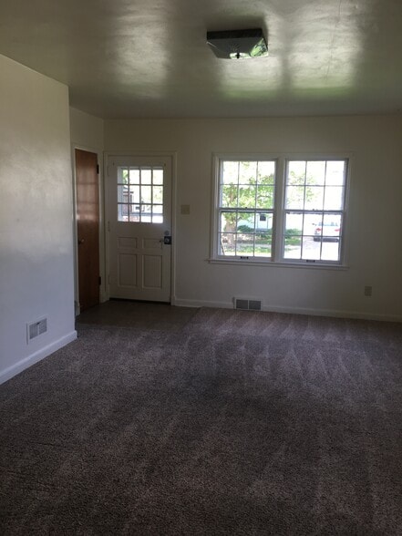 Building Photo - 1230 Harding Ave