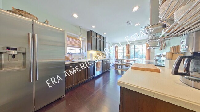 Building Photo - 410 Spanish Moss Trail