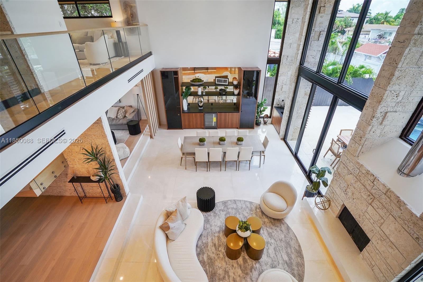 Building Photo - 3251 NE 164th St