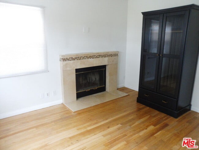 Building Photo - 12566 Woodbine St