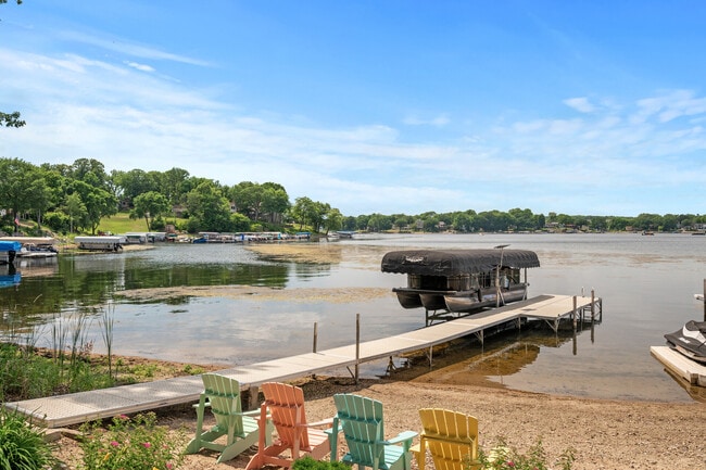 Building Photo - 16654 Inguadona Beach Cir SW