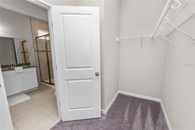Building Photo - 6577 Great Bear Dr