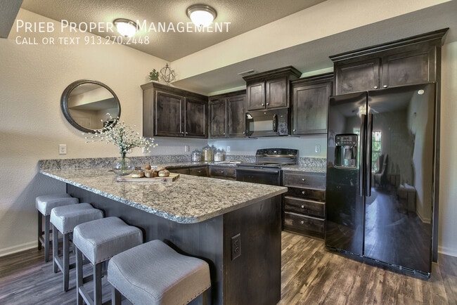 Building Photo - 22088 W 123rd Ln