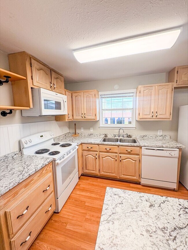 Building Photo - Beautiful Home Available 11/25 For Rent In Little River Academy!