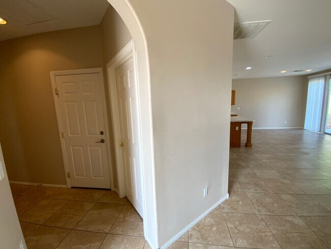 Building Photo - 1022 Pecos River Ave