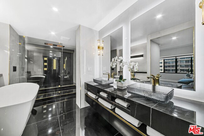 Building Photo - 10445 Wilshire Blvd