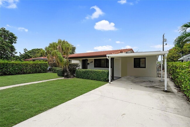 Building Photo - Southeast 9th Court, Hialeah, FL 33010 - 3...