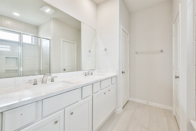 Building Photo - 9123 Eskesen Dr