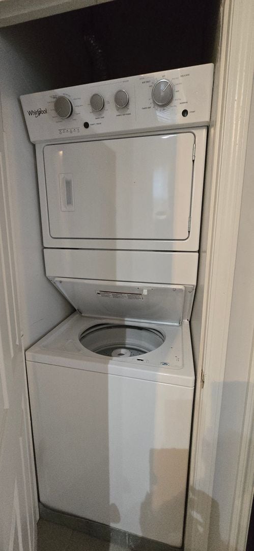 Building Photo - Charming Condo Walkable to Central West End-Washer Dryer in Unit