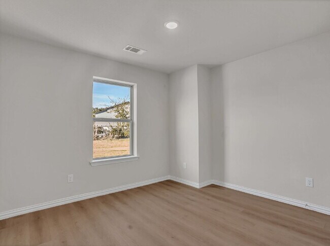 Building Photo - Brand New Fourplex