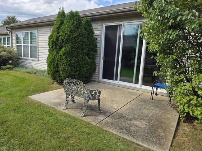 Building Photo - 2772 Cascade Falls Cir